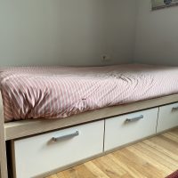 SE REGALA cama de 1,80 x 90 cm. (incluido colchón)